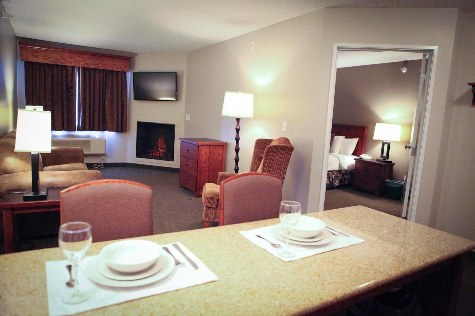 Grandstay Hotel And Suites Perham المظهر الخارجي الصورة